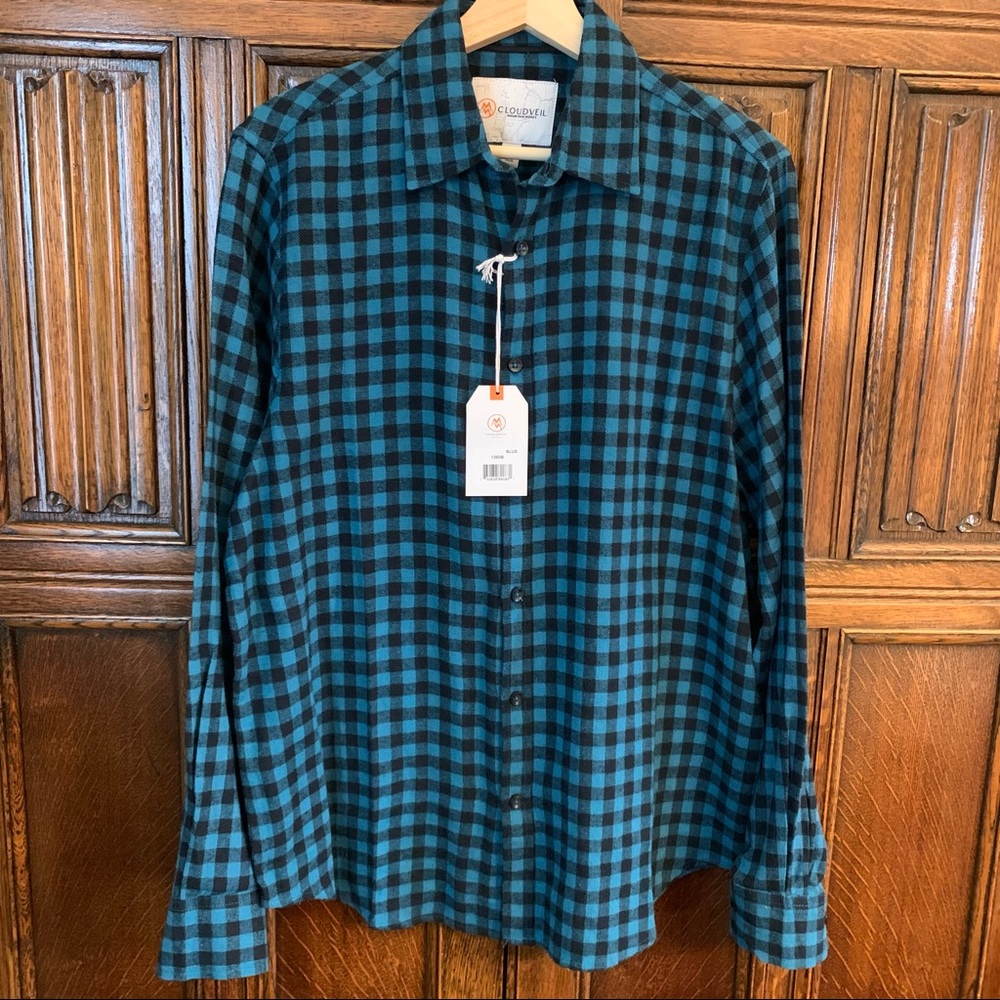Cloudveil long sleeve flannel shirt.